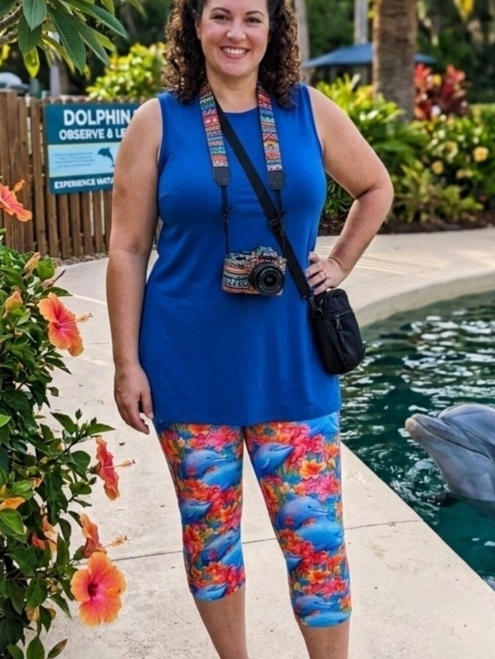 Rainbow Dolphin Capris TC2 NIB Aqua Blue Tropical Floral Pocket Capri Leggings
